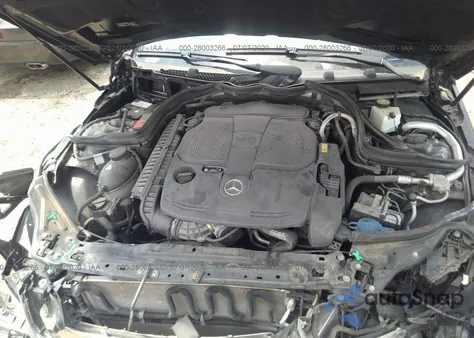 2013 Mercedes-Benz C 300 Sport 4Matic/Luxury 4Matic from USA, damaged, VIN WDDGF8AB0DR246744